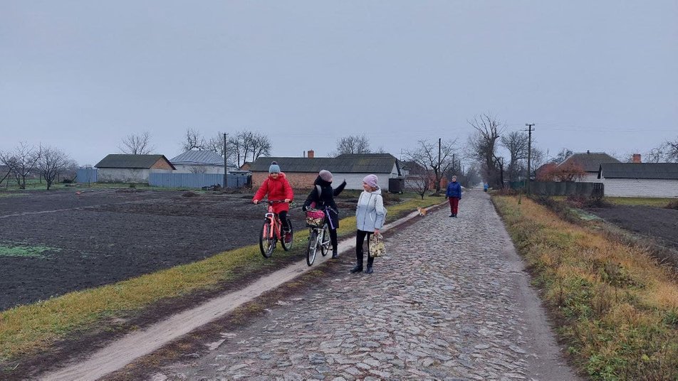 У школі на Черкащині всі учні їздять на заняття на велосипедах