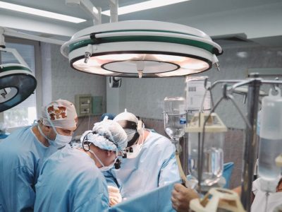 Медики черкаського кардіоцентру проводять операцію