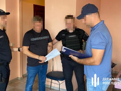 Працівник уманського військкомату відмазував чоловіків від армії