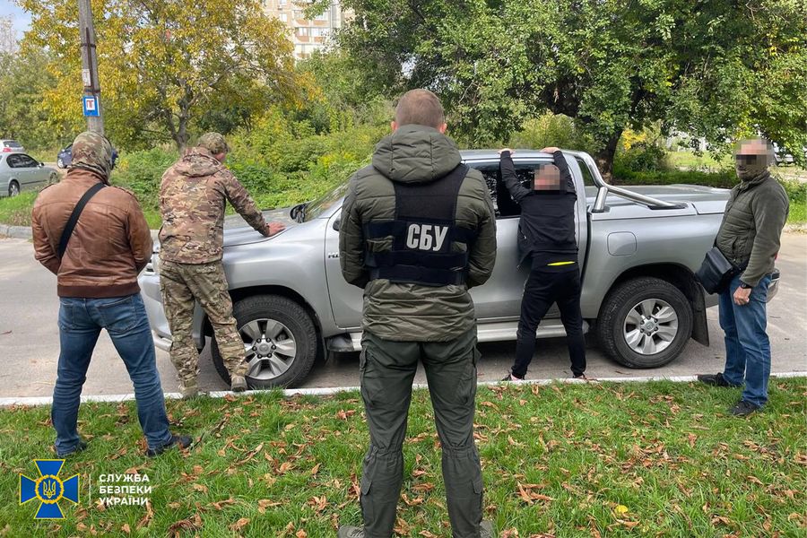 СБУ викрила черкасців, які переправляли чоловіків за кордон