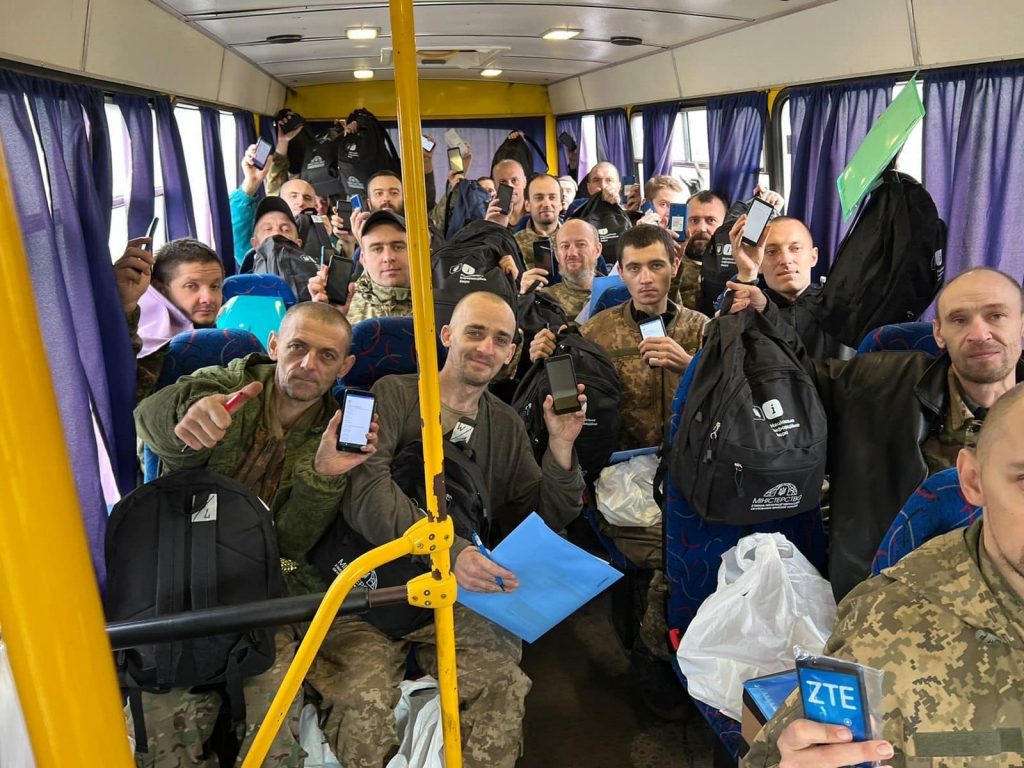 Звільнені українські військовополонені
