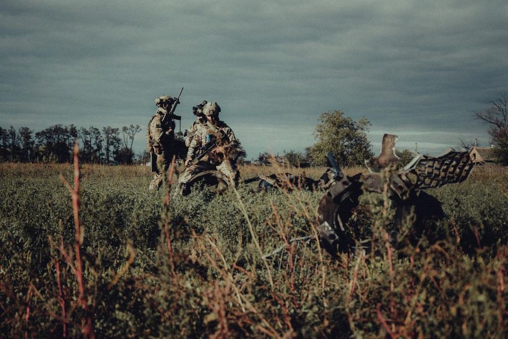 Воїни в полі