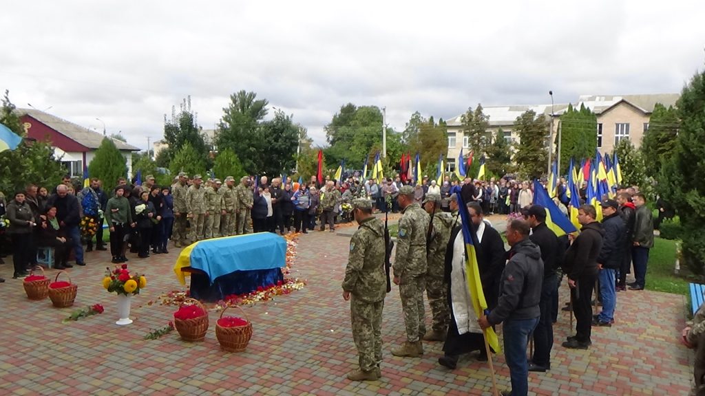 На Золотоніщині прощались із загиблими воїнами