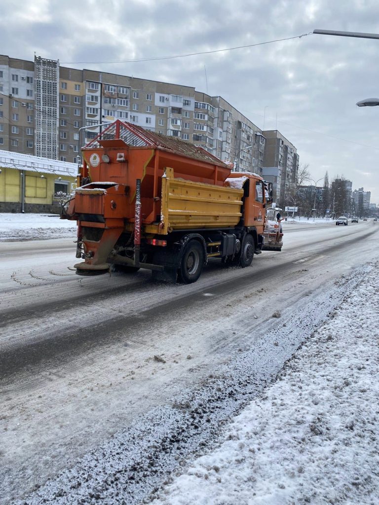 Автомобіль для прибирання снігу