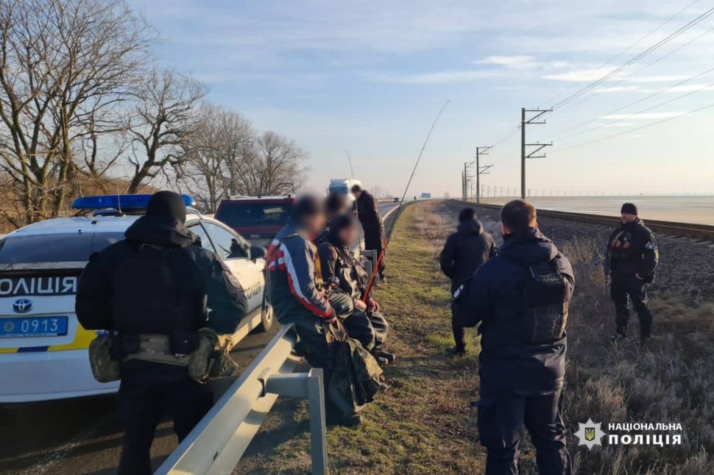 Чоловіки рибалили в межах заказника