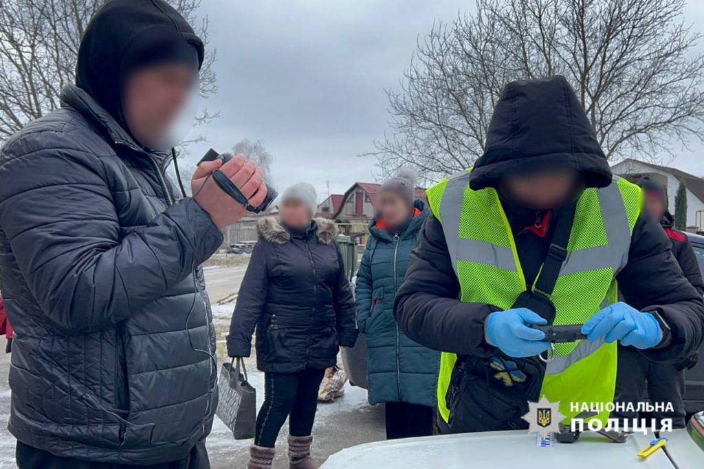 Поліція розслідує подвійне вбивство