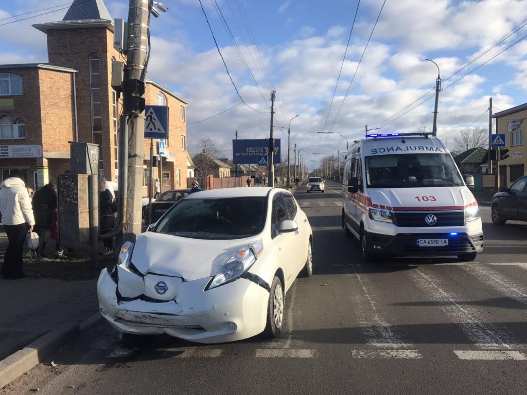 Потрійна аварія на перехресті в Черкасах