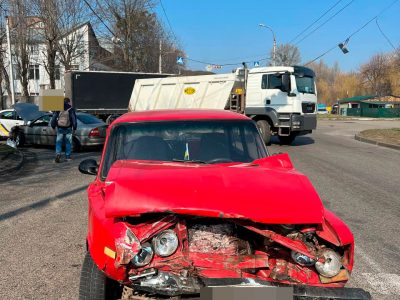 ДТП по вулиці Сурікова