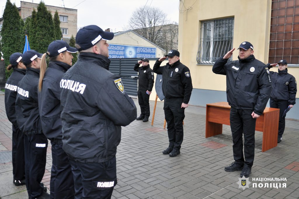 чотири поліцейські склали присягу