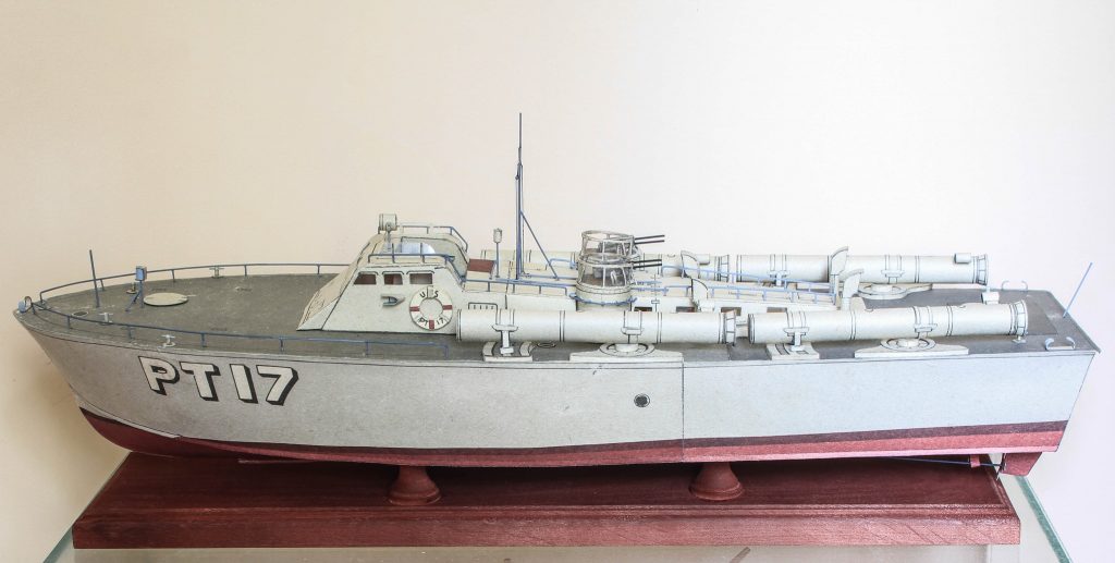 Модель судна, що створила черкащанка