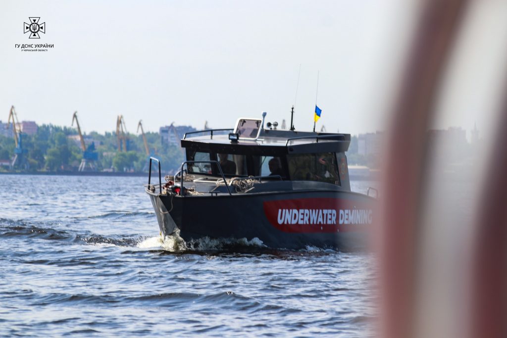 Сапери-водолази в Дніпрі