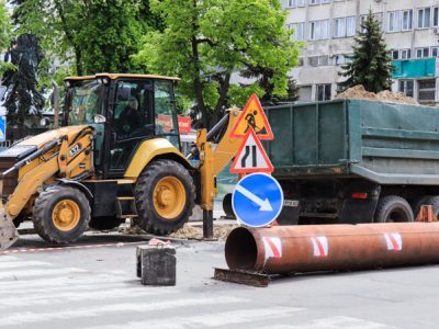 У центрі Черкас ремонтують тепломережу