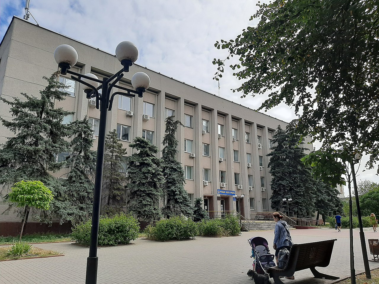 Феодосій привів прихожан до суду в Черкасах, щоб повернути втрачене майно (ВІДЕО)