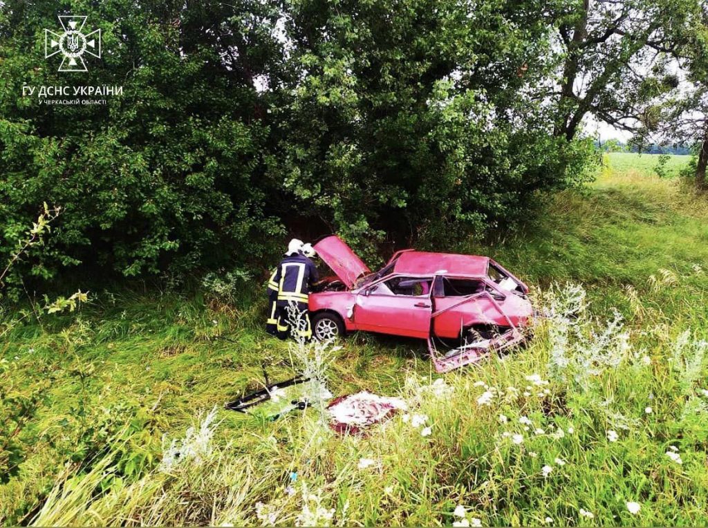 Авто в кюветі