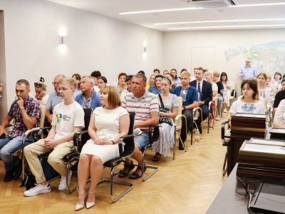 Черкаські школярі й вчителі відзначені преміями