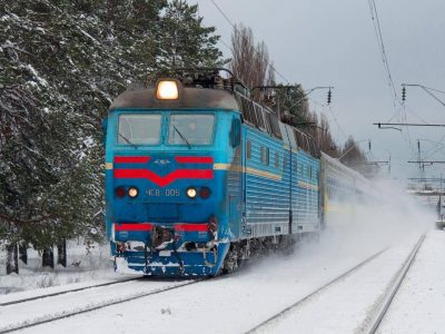 Зимовий потяг