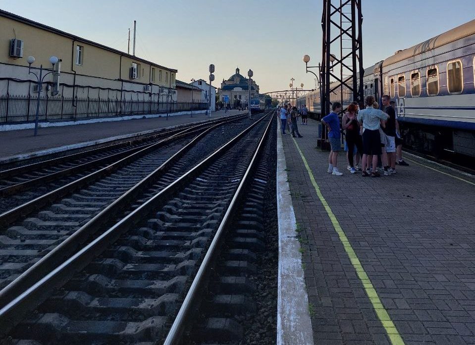 Залізничний вокзал у Івано-Франківську