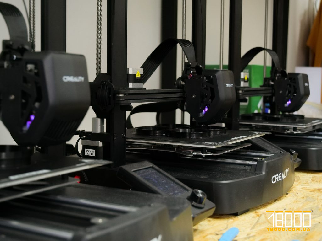 Три 3D принтери