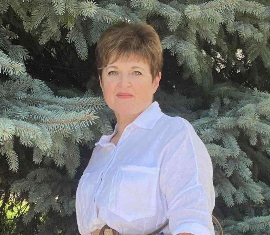 Валентина Слуцька директорка кінотеатру