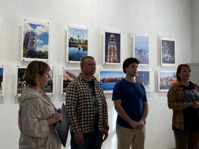 фотовиставка про Маріуполь у Черкасах