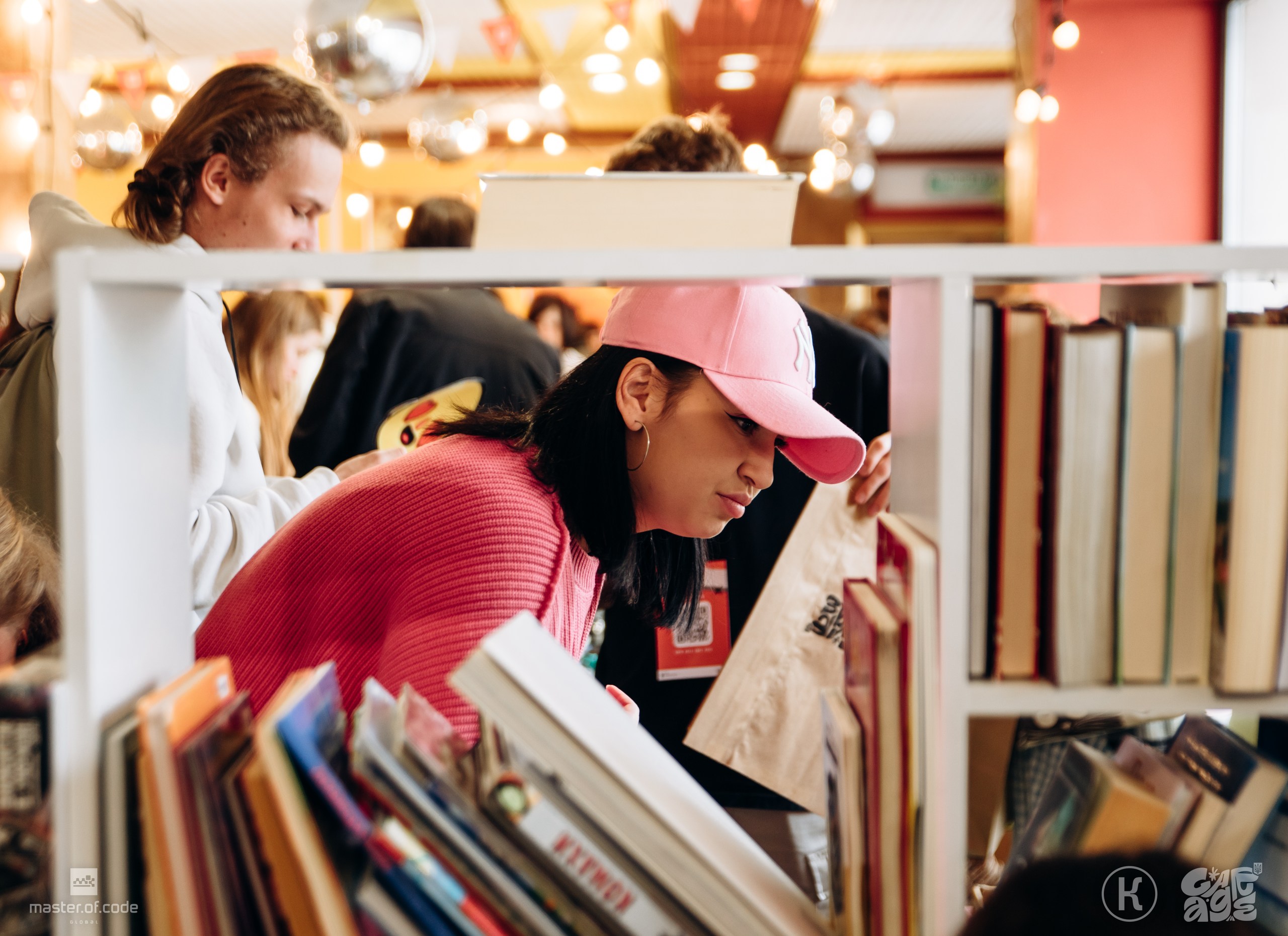 На Garage sale можна придбати книги