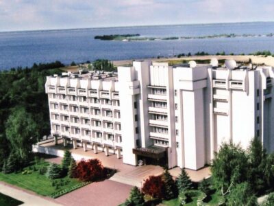 Готель "Дніпро" у Черкасах
