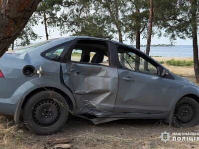 пошкоджена автівка внаслідок ДТП