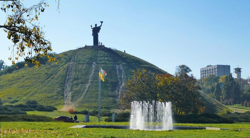 Черкаси місто. Пагорб слави