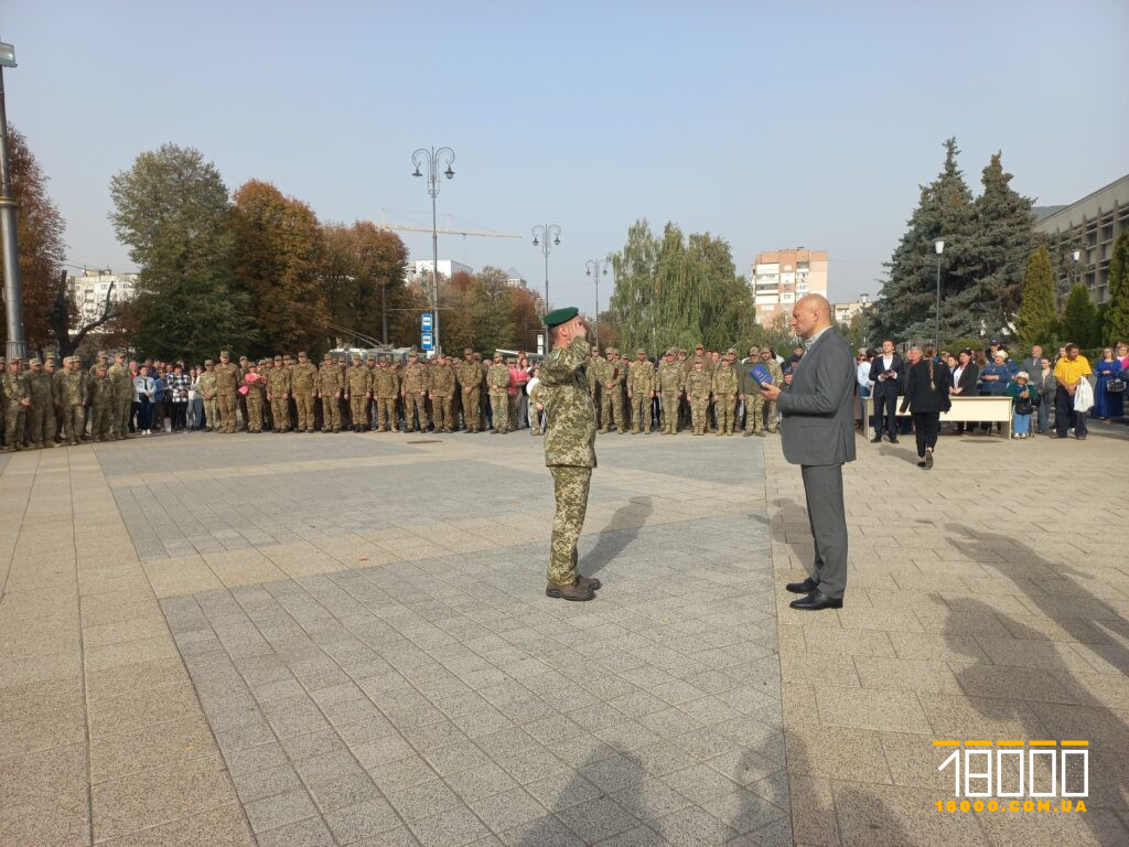 у Черкасах нагородили військових до Дня захисників