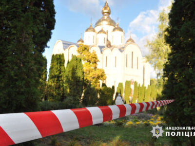 Свято-Михайлівський собор поліція