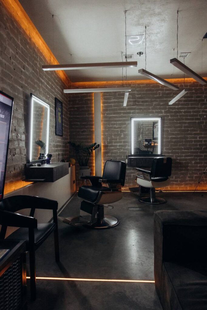 чоловіча студія "Custom true barbershop" у Черкасах