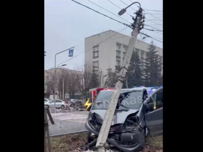 Аварія 30 грудня в Черкасах. Перехрестя Святотроїцька-Благовісна