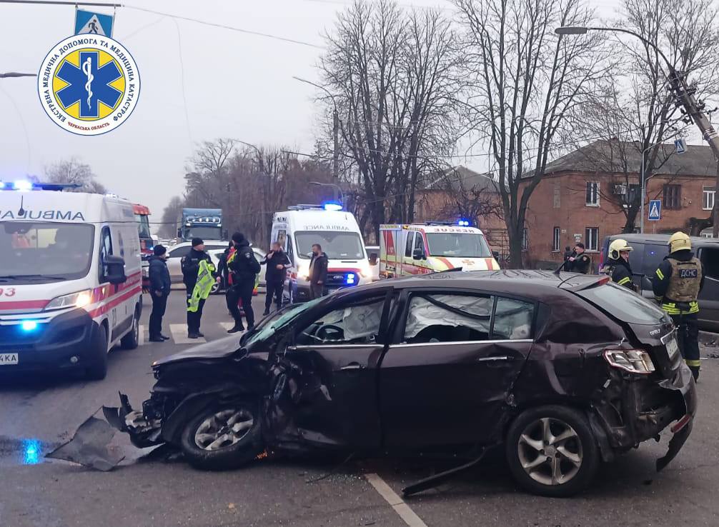 Легковий автомобіль після ДТП 30 грудня 