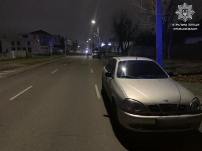 Авто, яке потрапило у ДТП в Черкасах