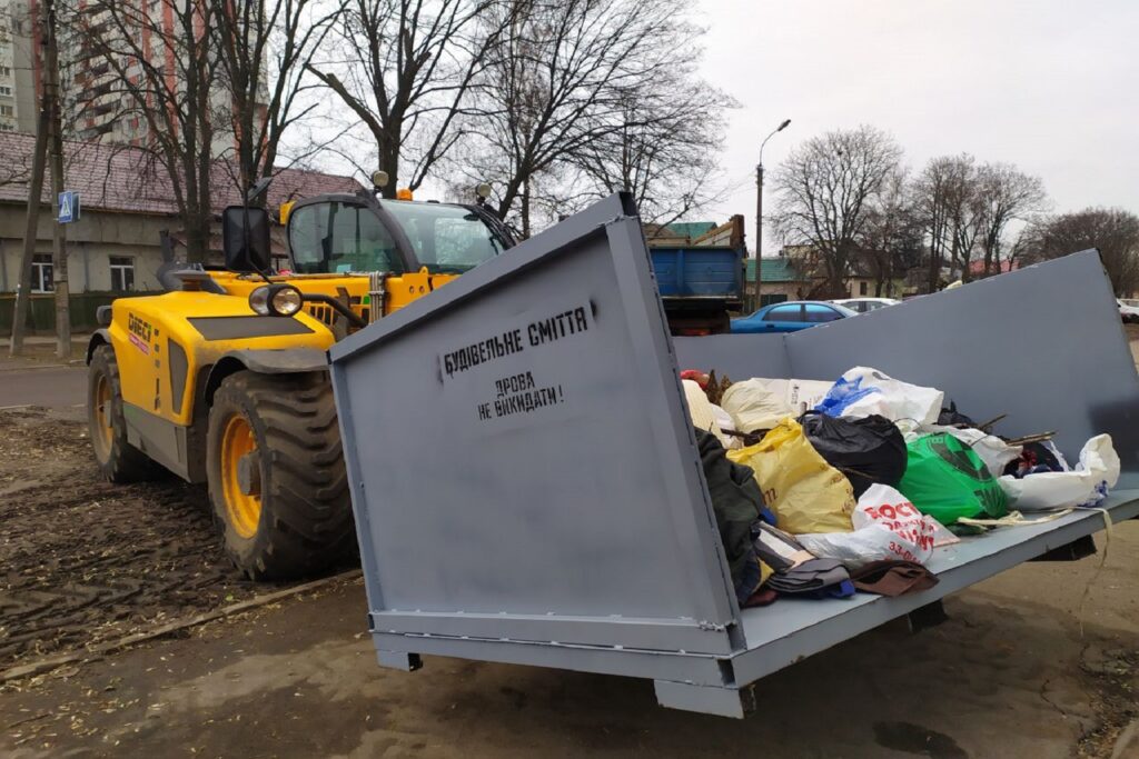 компанія "Нова якість" вивозить негабаритне сміття