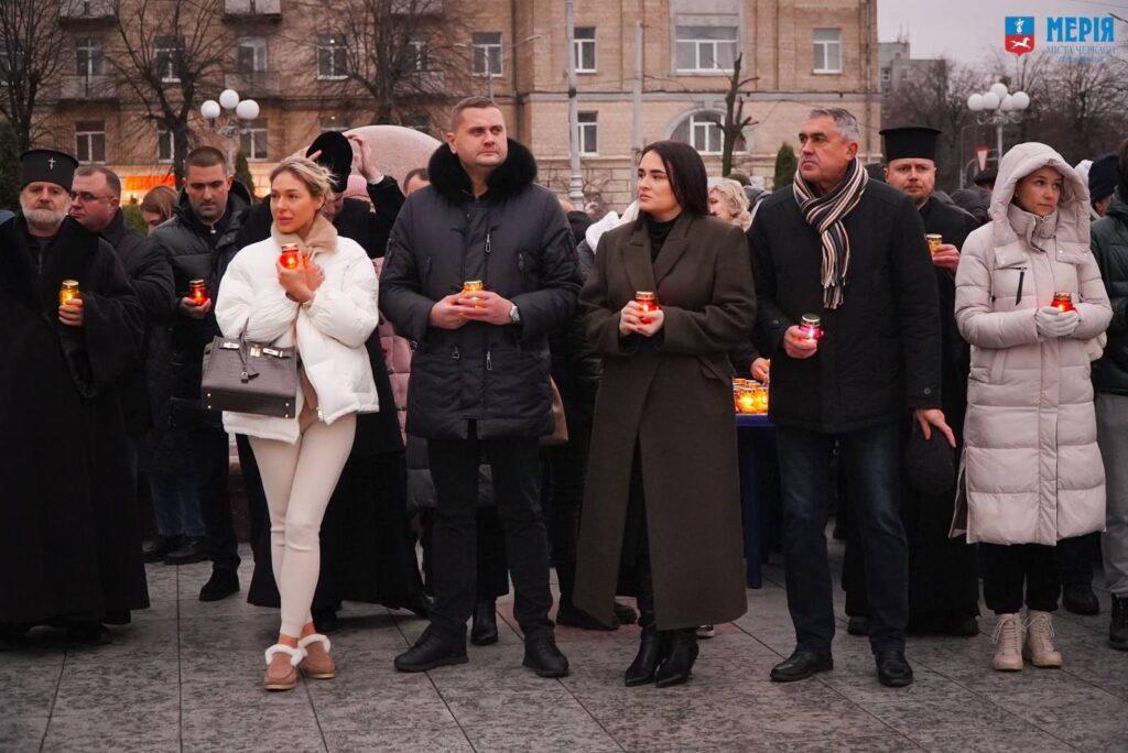 Юрій Тренкін і Марія Тренкіни у Черкасах під час вшанування жертв голодомору 