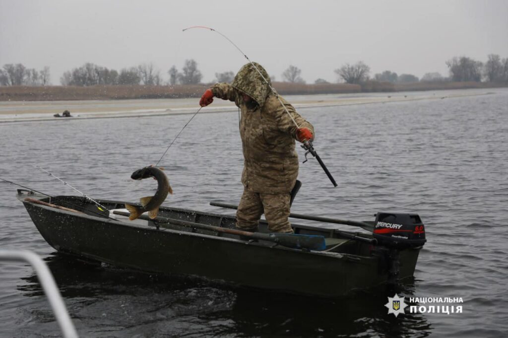 Рейд на Дніпрі біля Черкас