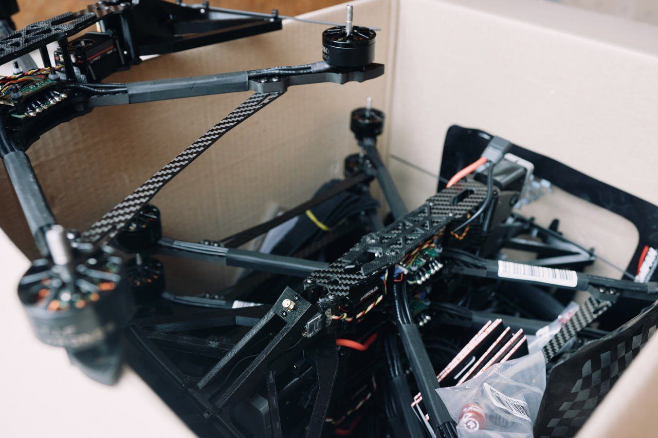 безпілотники. допомога військовим