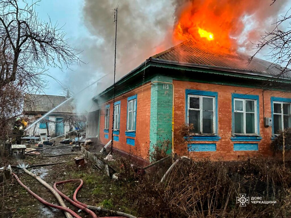 пожежа у будинку в селі на Чорнобаївщині