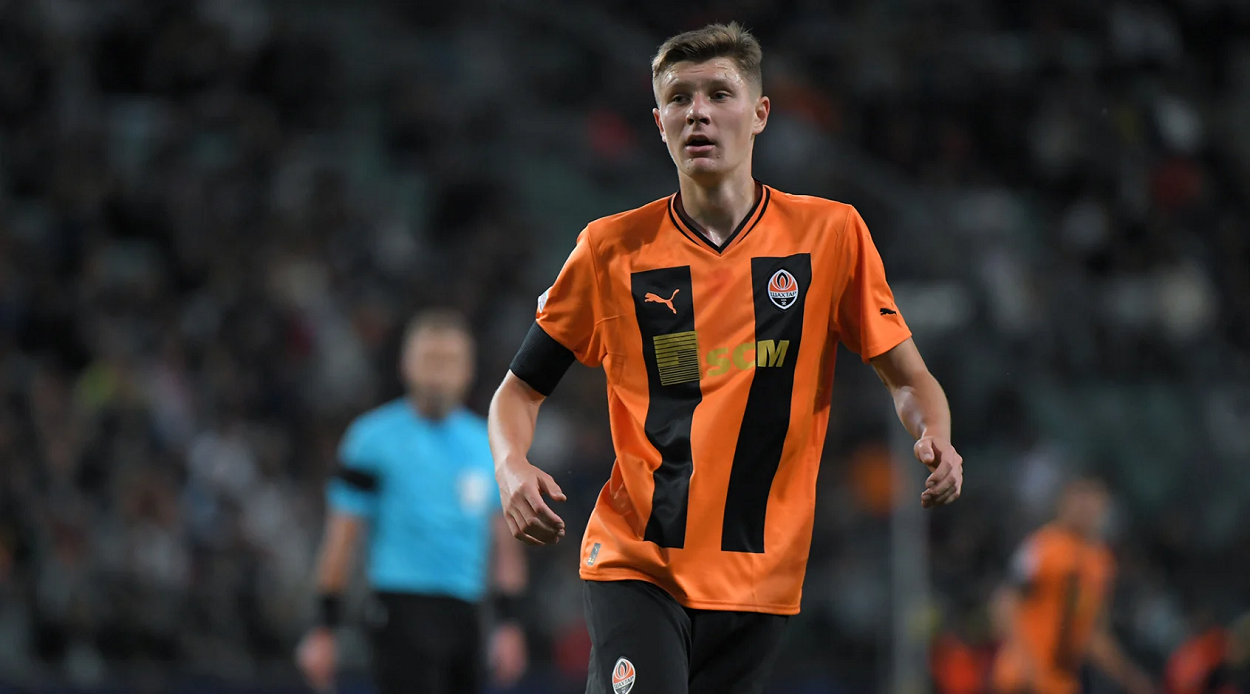 Артем Бондаренко