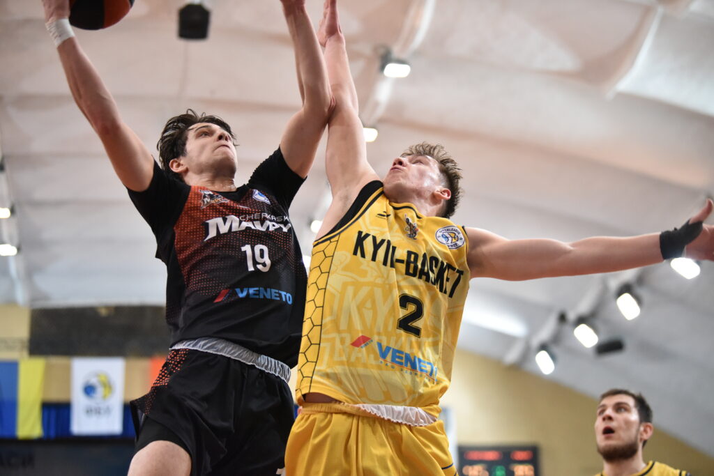 Матч Черкаські Мавпи та Київ-Баскет