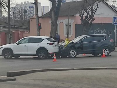 ДТП за участі двох авто у Черкасах