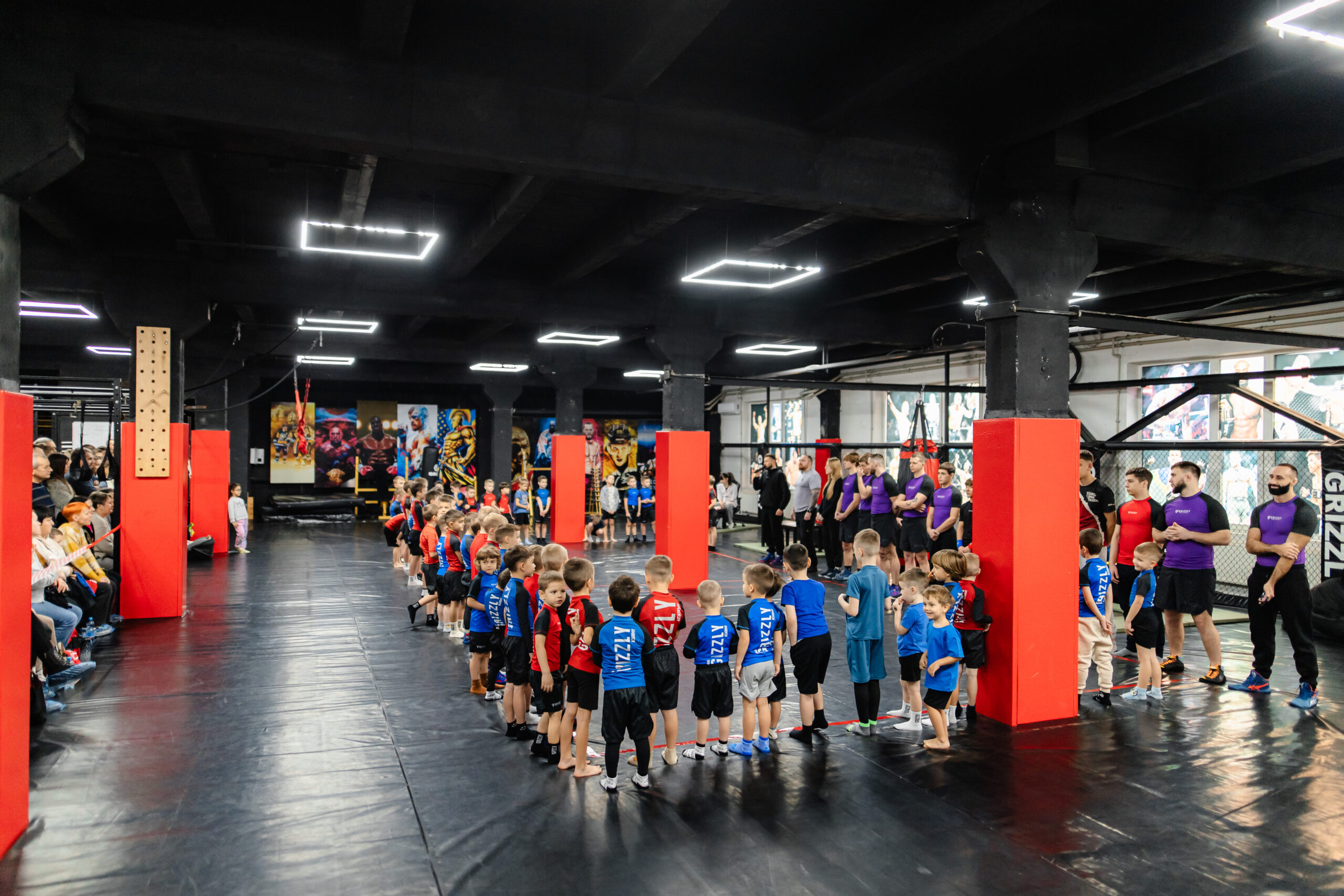 Грізлі ММА Академія