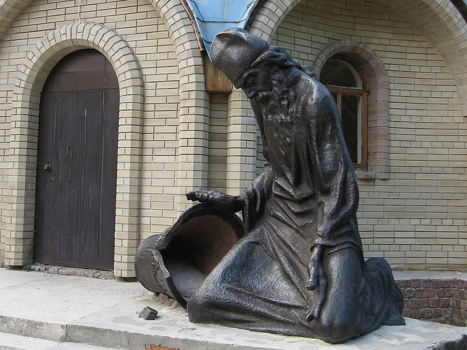 Пам'ятник зруйнованим храмам Черкаси