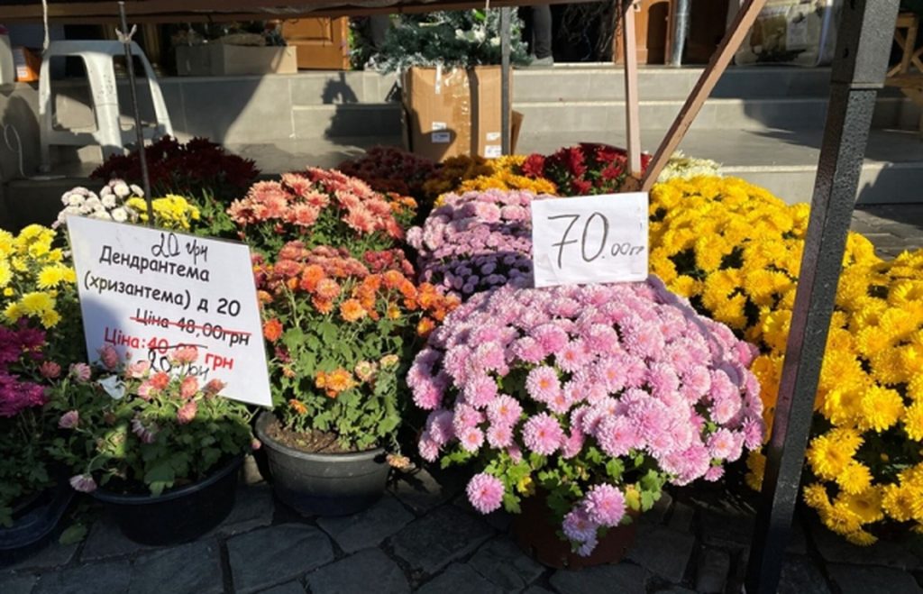 У Монастирищинській громаді оприлюднили графік поминальних днів