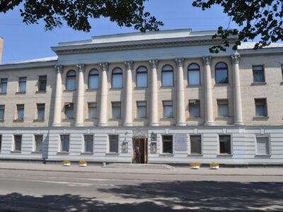 Черкаський обласний художній музей