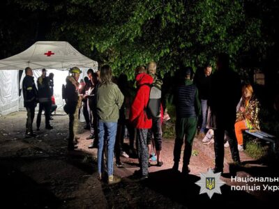 жителі черкаського гуртожитку, що постраждав через російську атаку