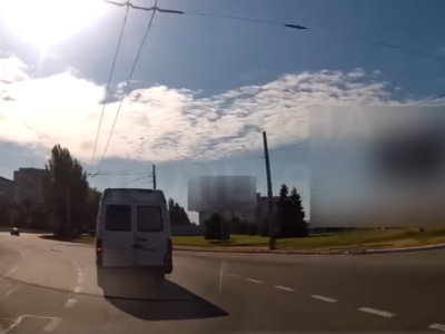 скрін з відео про водія, який порушив ПДР