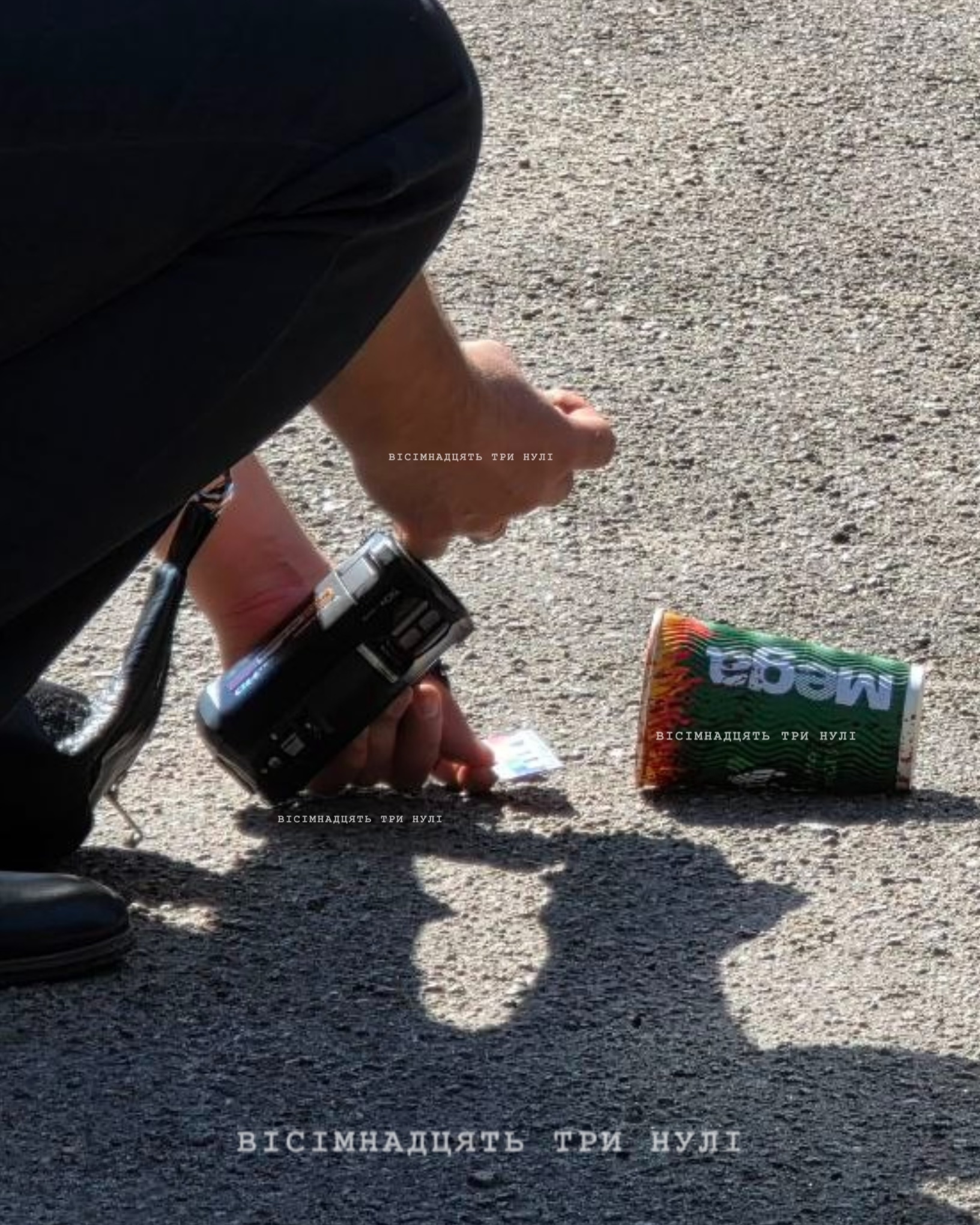 Стаканчик із фарбою