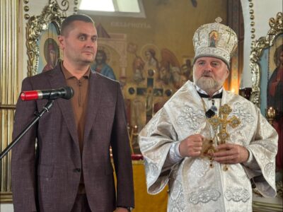 Тренкін у храмі